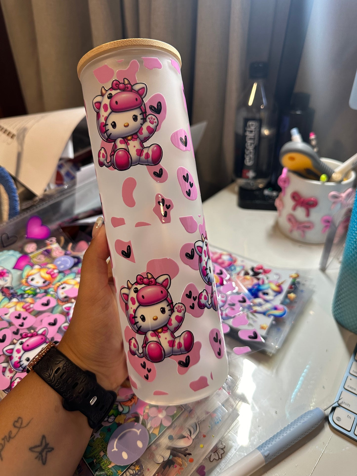 HK Cow glass