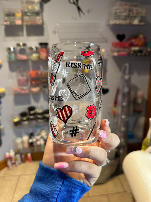 kiss me glass cup